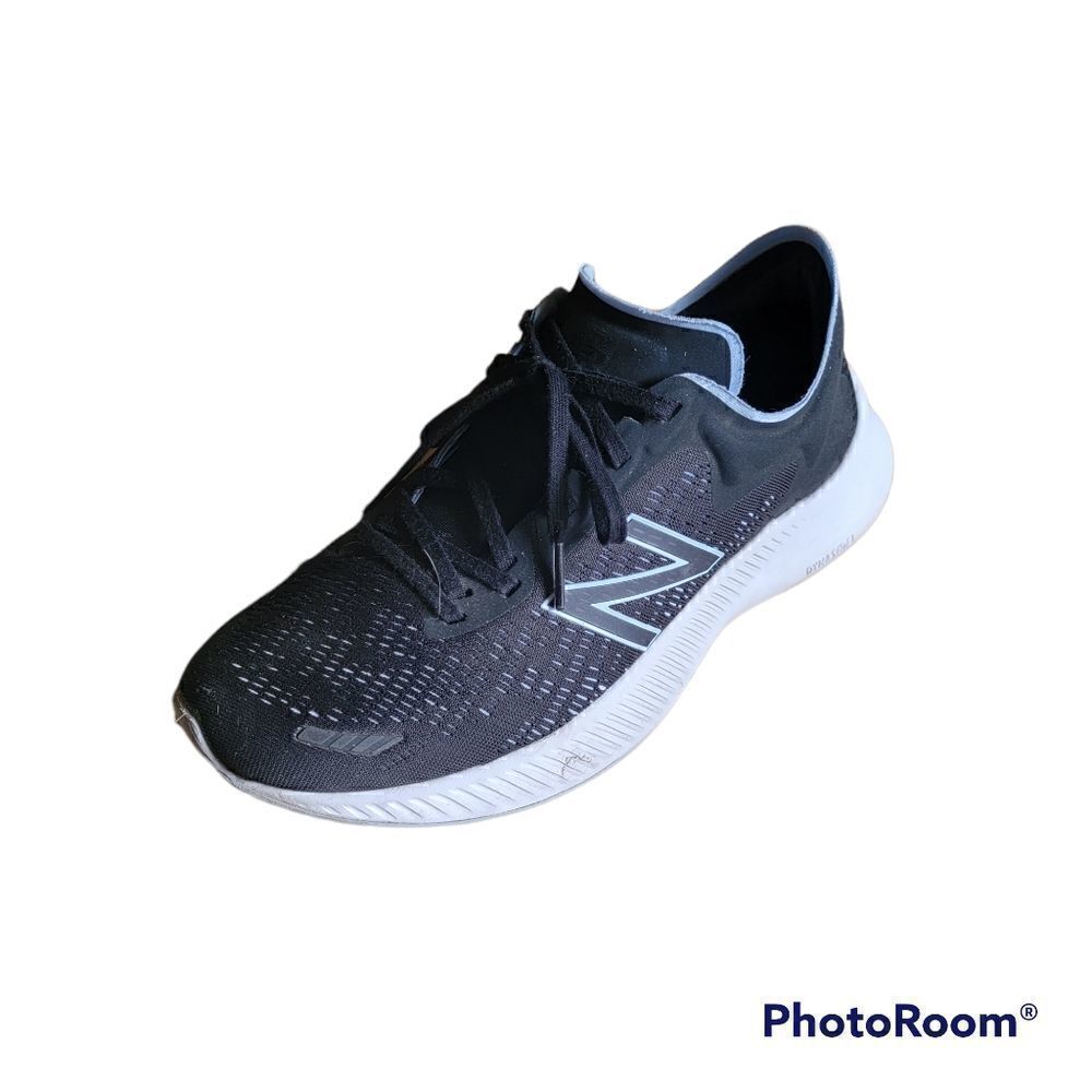 New Balance Performance Running Shoe. Size 9.